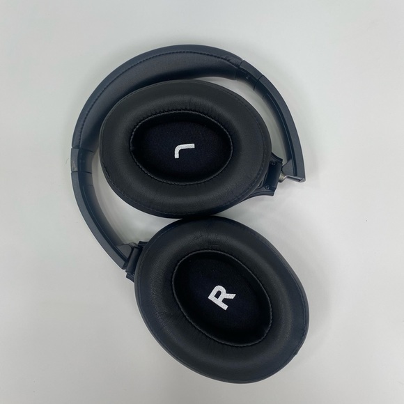 SVN Sound by Steve Aoki Color Changing Neon 100 Bluetooth Headphones - Picture 7 of 10